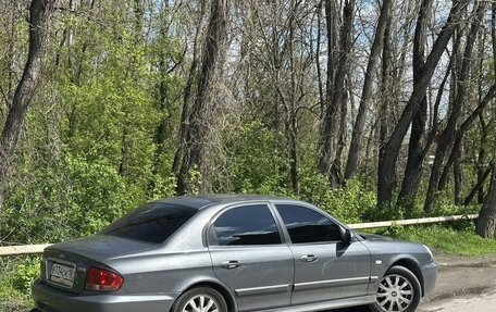 Hyundai Sonata IV рестайлинг, 2002 год, 260 000 рублей, 6 фотография