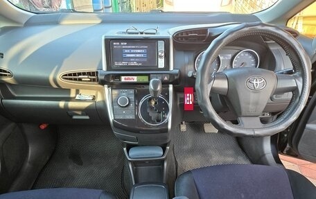Toyota Wish II, 2012 год, 1 490 000 рублей, 4 фотография