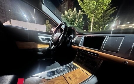 Jaguar XF I рестайлинг, 2013 год, 1 300 000 рублей, 3 фотография