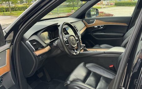 Volvo XC90 II рестайлинг, 2018 год, 3 330 000 рублей, 11 фотография