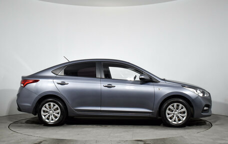 Hyundai Solaris II рестайлинг, 2018 год, 1 390 000 рублей, 4 фотография