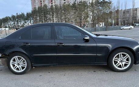 Mercedes-Benz E-Класс, 2004 год, 950 000 рублей, 8 фотография