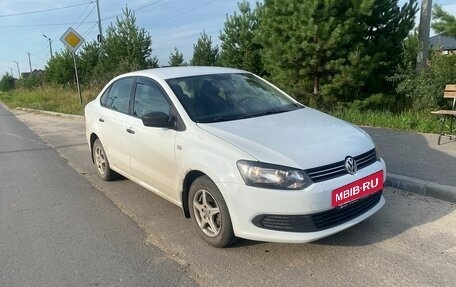 Volkswagen Polo VI (EU Market), 2013 год, 650 000 рублей, 2 фотография