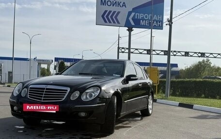 Mercedes-Benz E-Класс, 2004 год, 950 000 рублей, 11 фотография