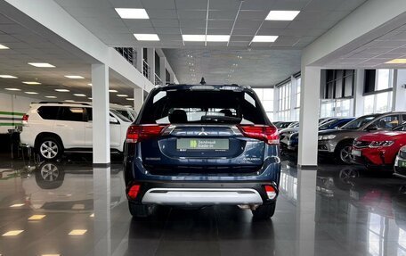 Mitsubishi Outlander III рестайлинг 3, 2020 год, 2 345 000 рублей, 4 фотография
