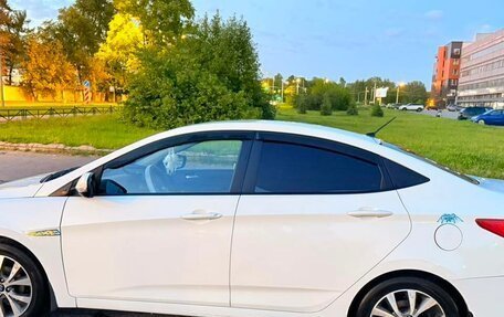 Hyundai Solaris II рестайлинг, 2015 год, 775 000 рублей, 4 фотография