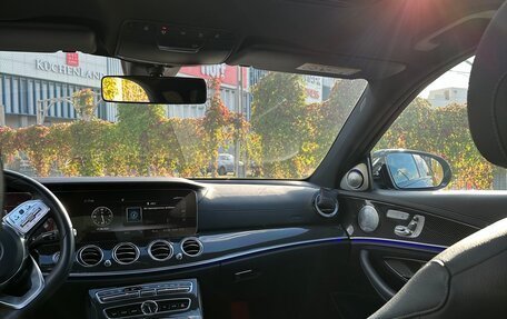 Mercedes-Benz E-Класс, 2019 год, 4 250 000 рублей, 11 фотография