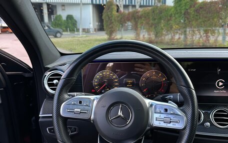 Mercedes-Benz E-Класс, 2019 год, 4 250 000 рублей, 21 фотография
