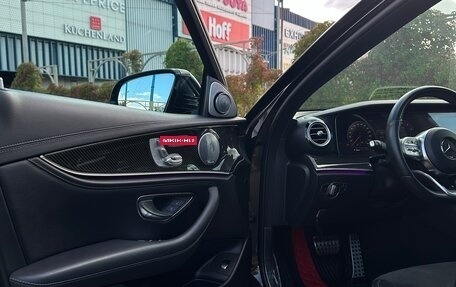 Mercedes-Benz E-Класс, 2019 год, 4 250 000 рублей, 19 фотография