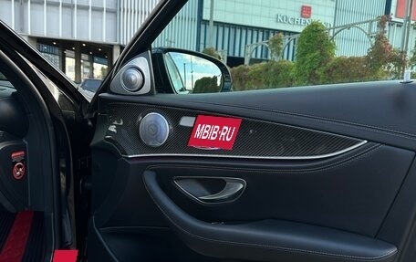 Mercedes-Benz E-Класс, 2019 год, 4 250 000 рублей, 16 фотография