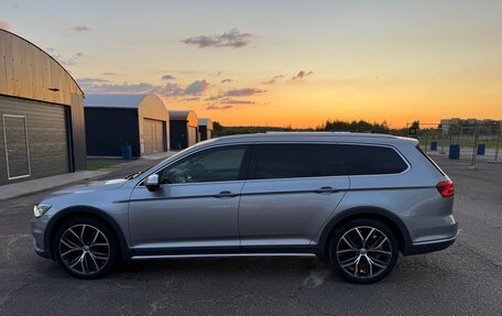 Volkswagen Passat B8 рестайлинг, 2017 год, 2 699 999 рублей, 10 фотография
