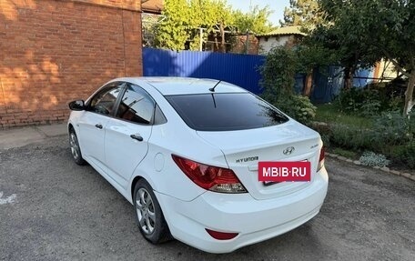 Hyundai Solaris II рестайлинг, 2013 год, 700 000 рублей, 4 фотография