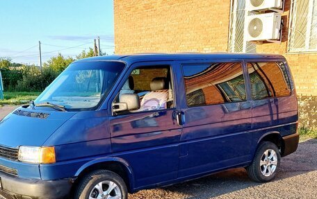 Volkswagen Transporter T4, 2000 год, 540 000 рублей, 2 фотография