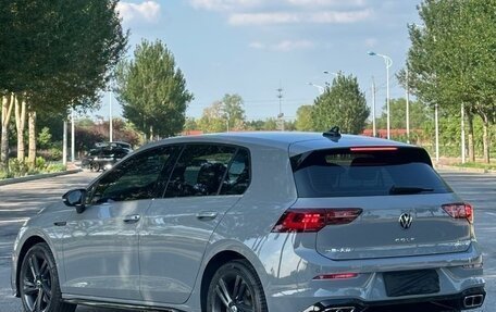 Volkswagen Golf VIII, 2023 год, 1 930 000 рублей, 4 фотография