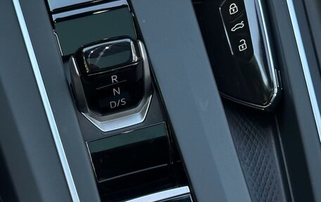 Volkswagen Golf VIII, 2023 год, 1 930 000 рублей, 14 фотография
