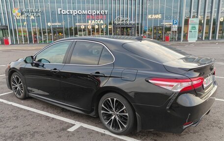 Toyota Camry, 2020 год, 2 380 000 рублей, 3 фотография