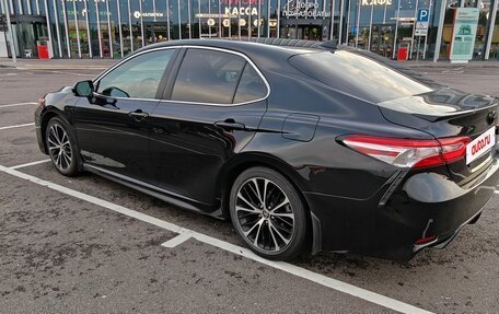 Toyota Camry, 2020 год, 2 380 000 рублей, 4 фотография