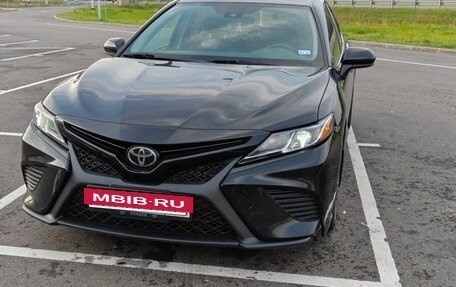 Toyota Camry, 2020 год, 2 380 000 рублей, 8 фотография