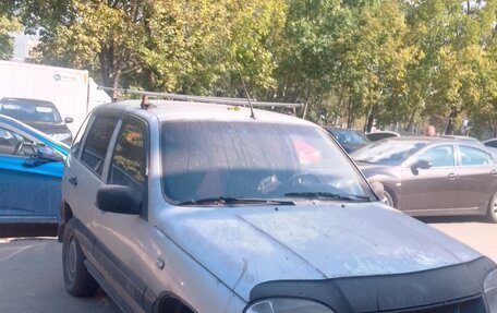 Chevrolet Niva I рестайлинг, 2004 год, 150 000 рублей, 5 фотография