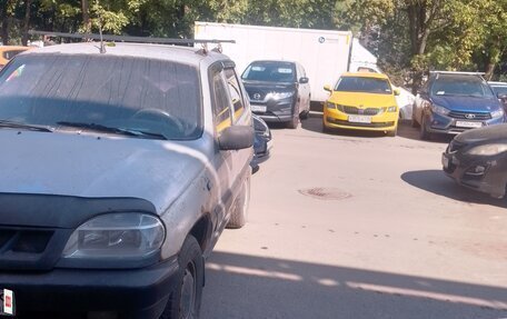 Chevrolet Niva I рестайлинг, 2004 год, 150 000 рублей, 7 фотография