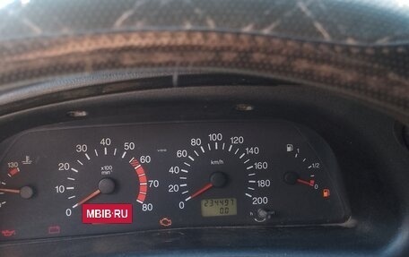 Chevrolet Niva I рестайлинг, 2004 год, 150 000 рублей, 8 фотография