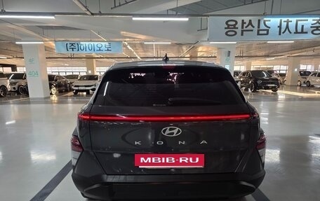 Hyundai Kona, 2023 год, 1 850 000 рублей, 6 фотография