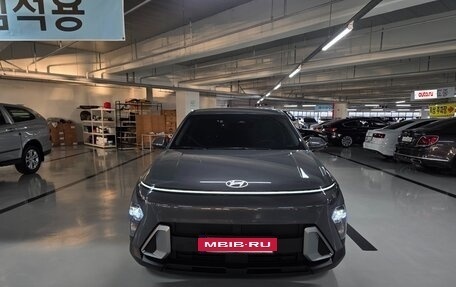 Hyundai Kona, 2023 год, 1 850 000 рублей, 2 фотография