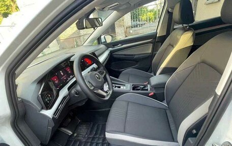 Volkswagen Golf VIII, 2022 год, 1 820 000 рублей, 10 фотография