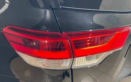 Toyota Highlander III, 2017 год, 3 230 000 рублей, 16 фотография