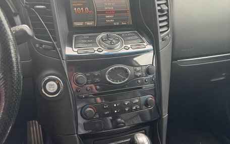Infiniti FX II, 2010 год, 1 400 000 рублей, 6 фотография