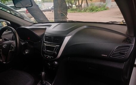 Hyundai Solaris II рестайлинг, 2015 год, 850 000 рублей, 8 фотография