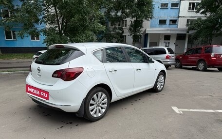 Opel Astra J, 2013 год, 890 000 рублей, 6 фотография