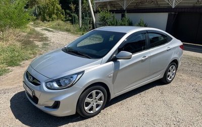Hyundai Solaris II рестайлинг, 2013 год, 690 000 рублей, 1 фотография