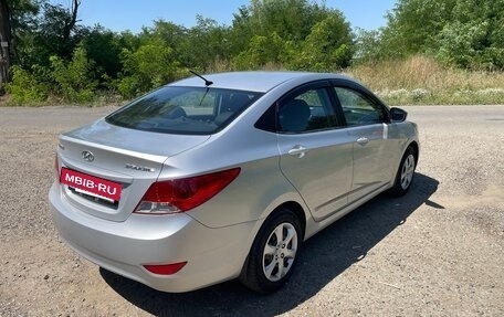Hyundai Solaris II рестайлинг, 2013 год, 690 000 рублей, 3 фотография