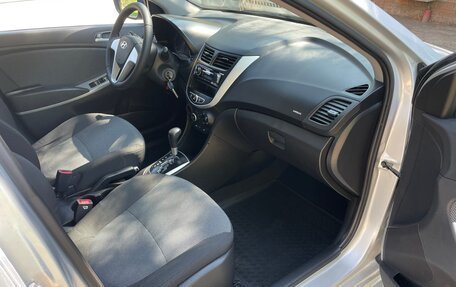 Hyundai Solaris II рестайлинг, 2013 год, 690 000 рублей, 15 фотография