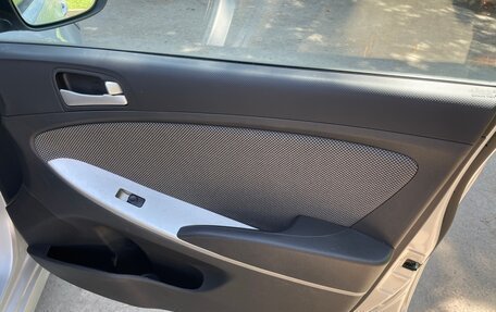 Hyundai Solaris II рестайлинг, 2013 год, 690 000 рублей, 16 фотография