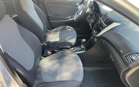 Hyundai Solaris II рестайлинг, 2013 год, 690 000 рублей, 14 фотография