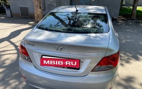 Hyundai Solaris II рестайлинг, 2013 год, 690 000 рублей, 32 фотография