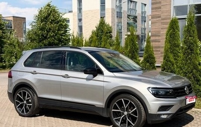 Volkswagen Tiguan II, 2019 год, 2 250 000 рублей, 1 фотография