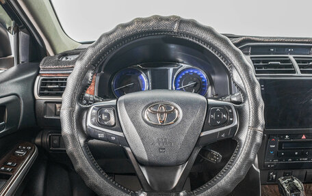 Toyota Camry, 2017 год, 2 149 000 рублей, 15 фотография