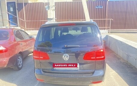 Volkswagen Touran III, 2012 год, 800 000 рублей, 2 фотография