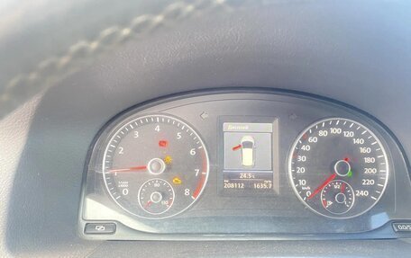 Volkswagen Touran III, 2012 год, 800 000 рублей, 4 фотография