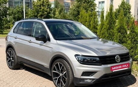 Volkswagen Tiguan II, 2019 год, 2 250 000 рублей, 2 фотография