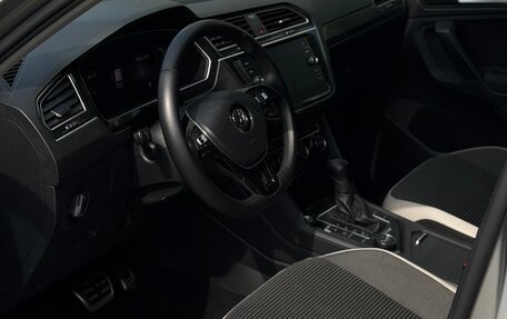Volkswagen Tiguan II, 2019 год, 2 250 000 рублей, 16 фотография