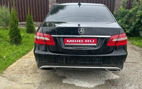 Mercedes-Benz E-Класс, 2010 год, 950 000 рублей, 2 фотография