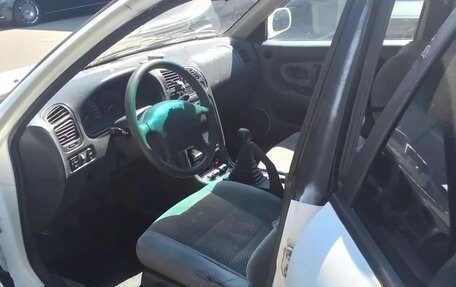 Mitsubishi Galant VIII, 1995 год, 190 000 рублей, 4 фотография