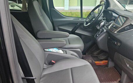 Ford Tourneo Custom I рестайлинг, 2022 год, 3 550 000 рублей, 24 фотография