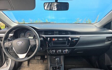 Toyota Corolla, 2015 год, 1 350 000 рублей, 8 фотография
