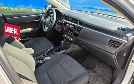 Toyota Corolla, 2015 год, 1 350 000 рублей, 9 фотография