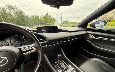 Mazda 3, 2019 год, 1 790 000 рублей, 13 фотография